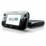 Nintendo Wii U + Super Mario 3D World + Nintendo Land (Refurbished)